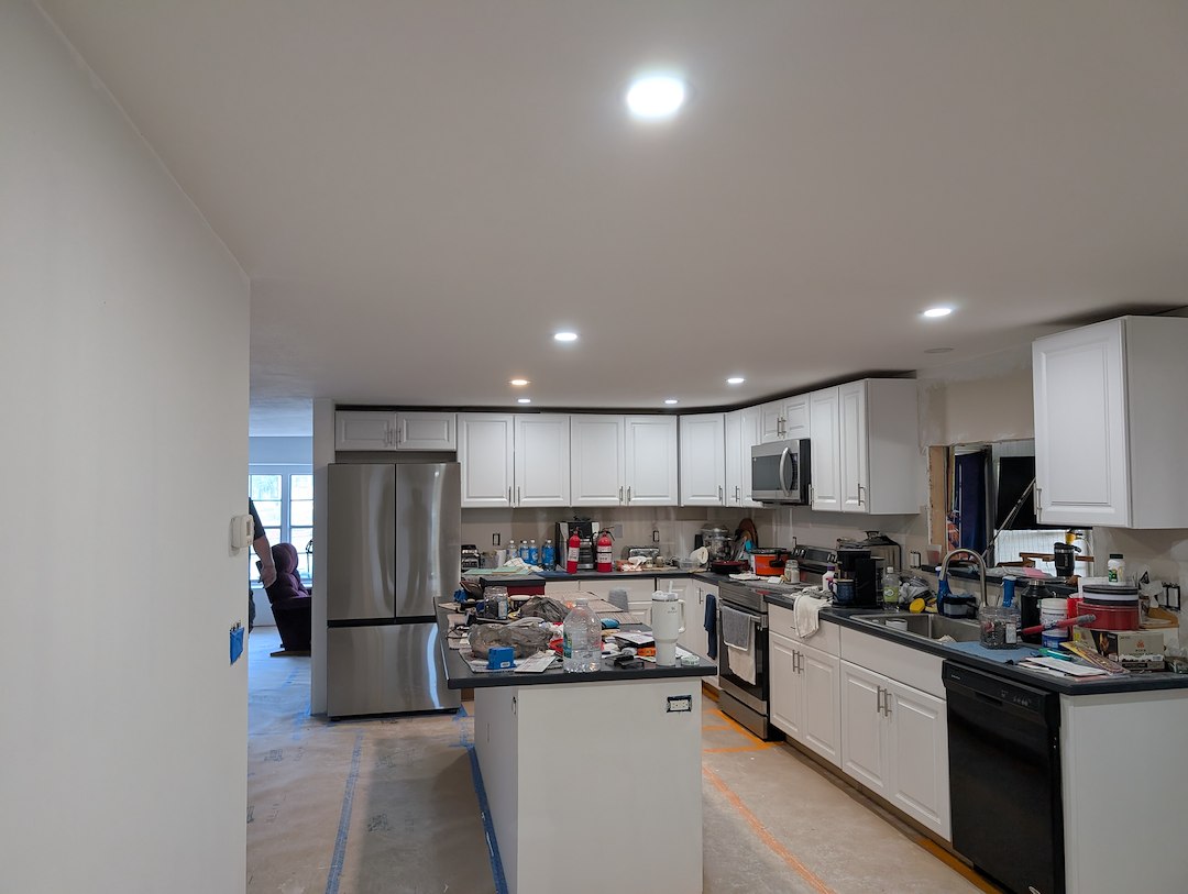 Brooksville’s Go-To Handyman | Expert Sheetrock Finishing & Interior Painting