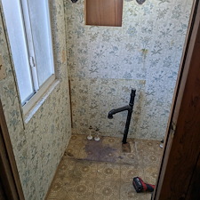 Mr-Genie-Handyman-Brooksvilles-go-to-handyman-for-expert-bathroom-renovations-and-home-improvements-recently-completed-an-outstanding-bathroom-upgrade-that-transformed-a-clients-space 4